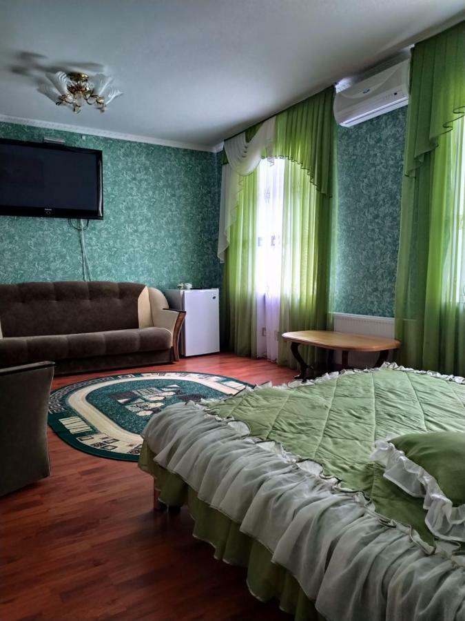 Hotel Tropicana Svitlovodsʼk Εξωτερικό φωτογραφία